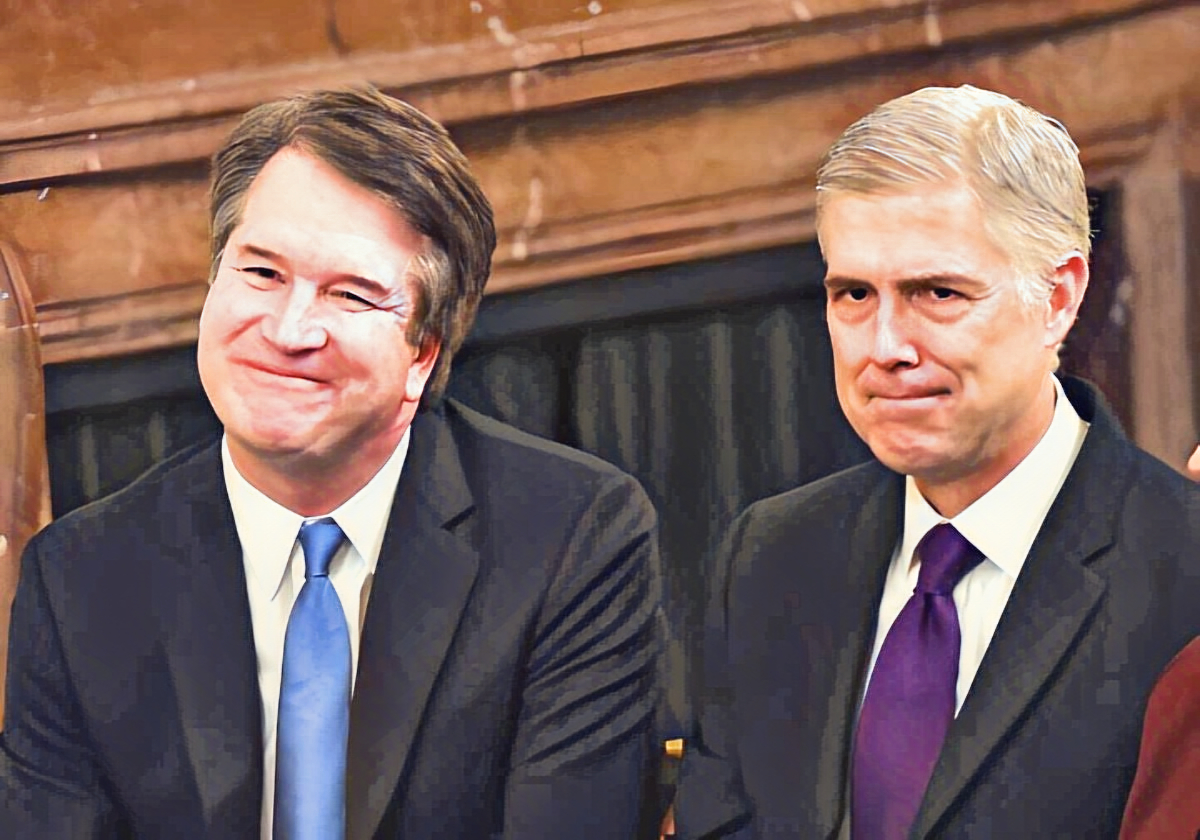 SCOTUS Associate Justices Brett Kavanaugh [L] and Neil Gorsuch [R]